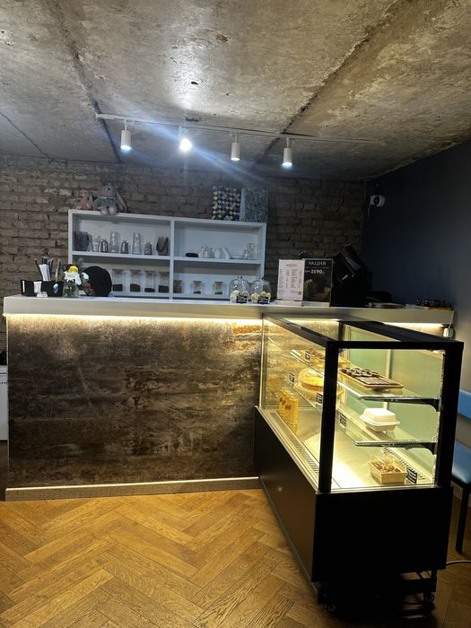 Столешница и шкаф