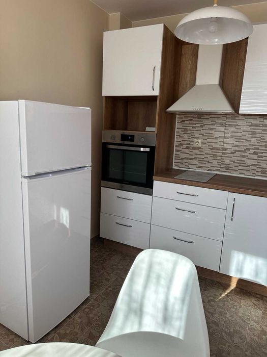 Дава се под наем Многостаен апартамент в Бургас, Сарафово - 130 кв.м за 750 € - Снимка #4