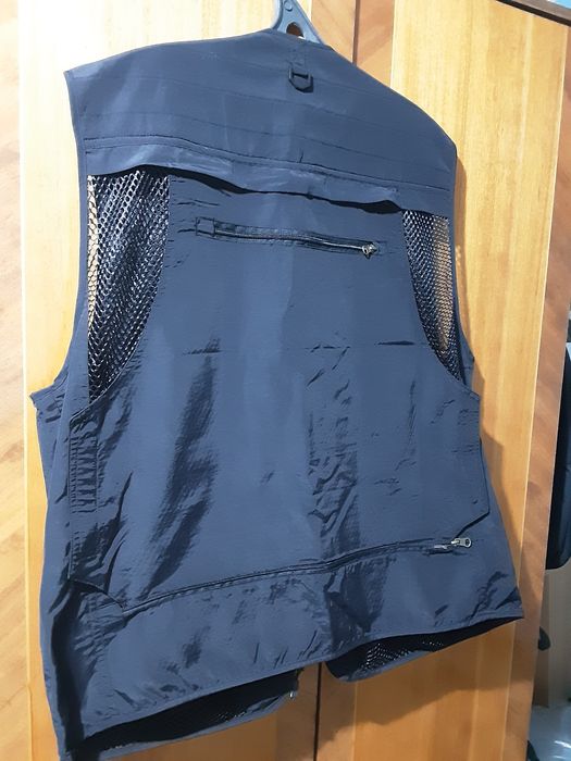 Продам новую безрукавку