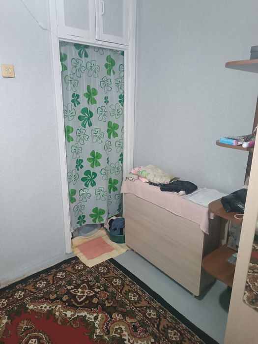 Сдам  комнату  в малосемейном общежитий