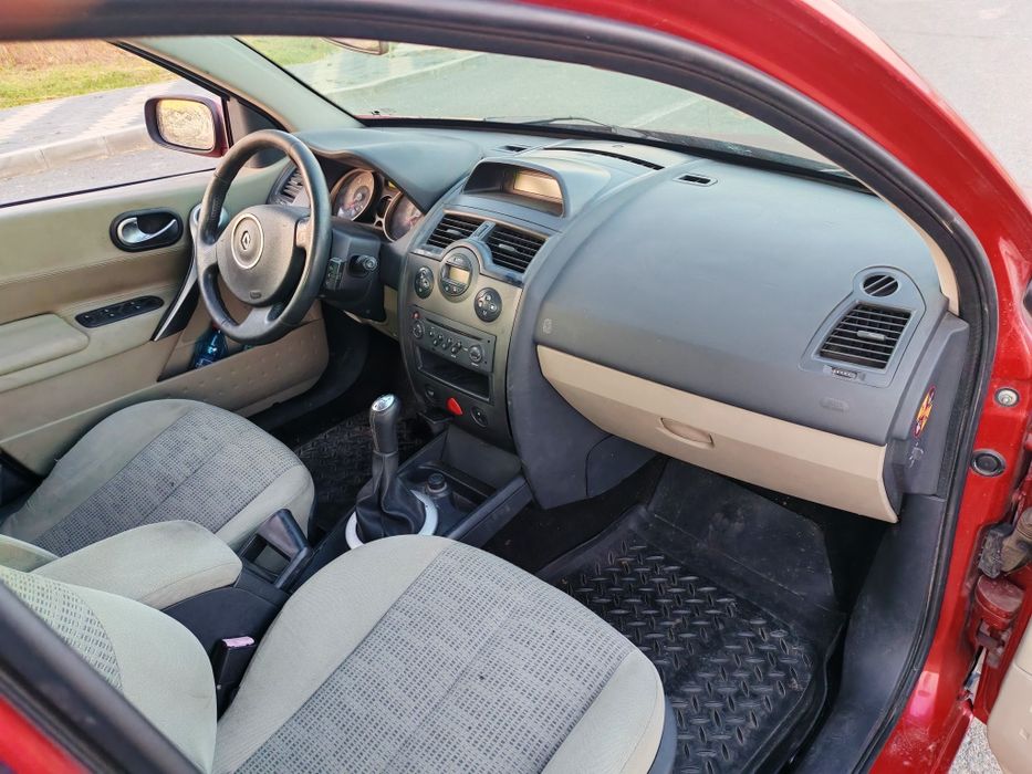 Renault Megane 2 diesel an 2007 preț 1300   e .
