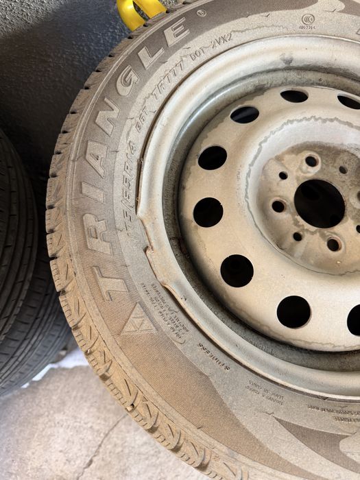Продам резину с дисками комплект!