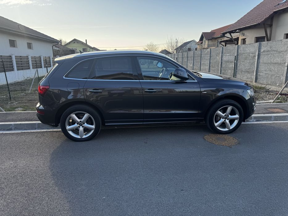 Audi Q5 S-line 2,0 Disel