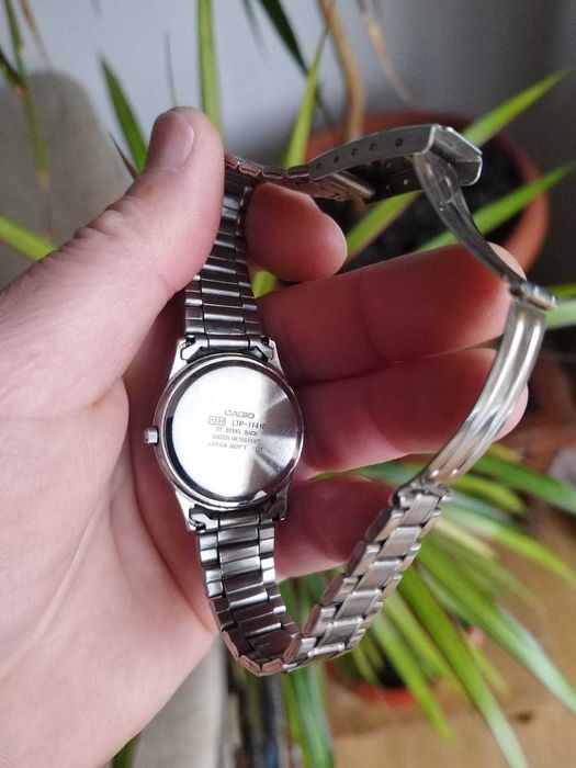 Ceas Casio cu dată pentru damă Functional