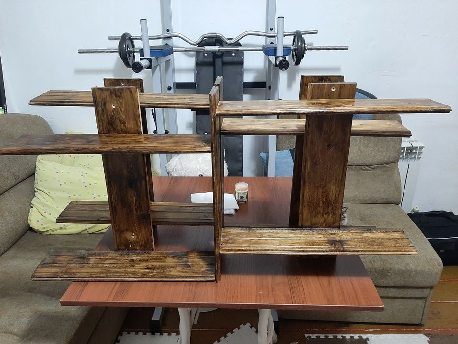 Продам книжные полочки