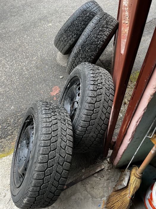 Jante logan 2  4x100 cu anvelope de fabrica  185 65 15