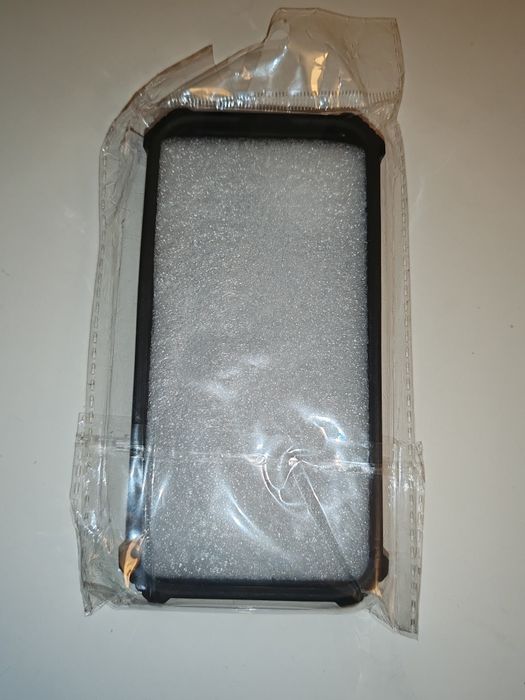 Husa iPhone 15, model Tanc