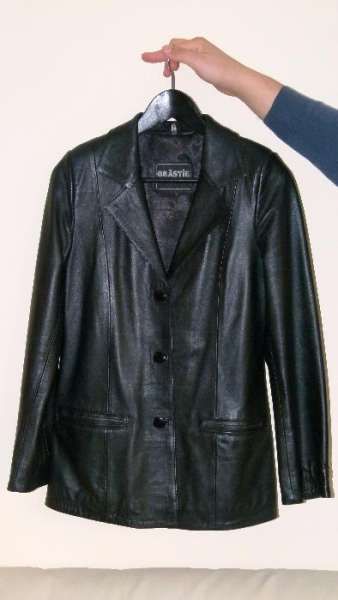 Класическо Дамско Кожено Сако