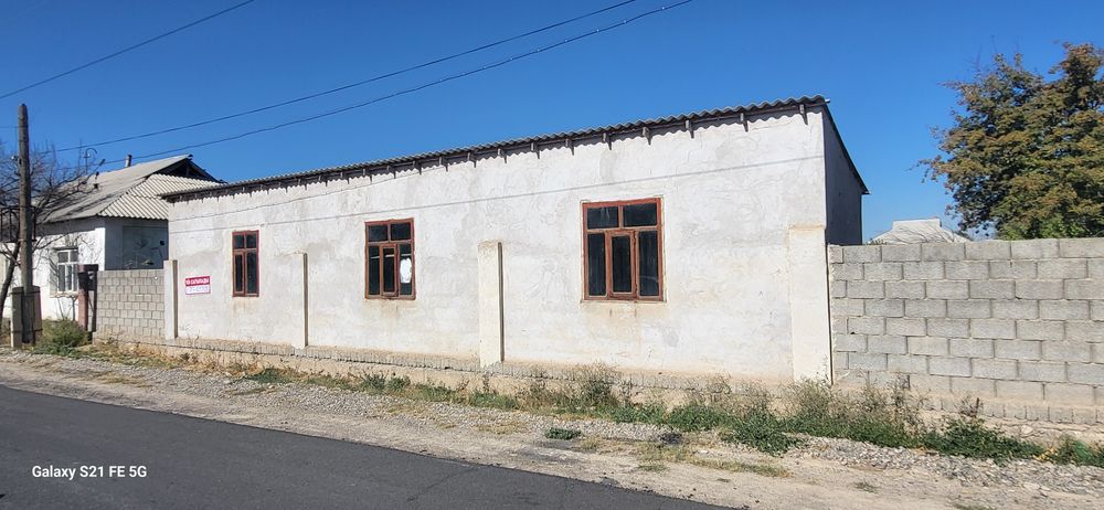 Орталықта времянка, жер сатылады.