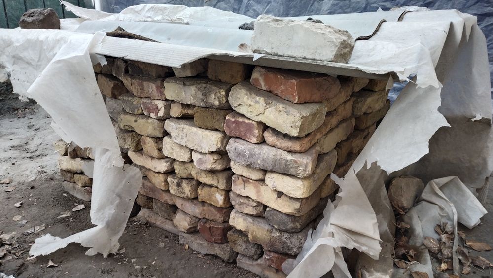 G'isht karvuch sotiladi