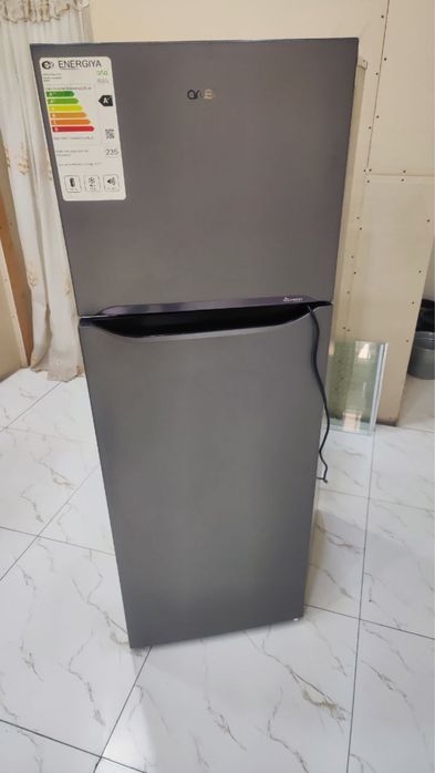 Balandligi 160 artel muzlatgich sotiladi Б/У 1 yil ishlagan