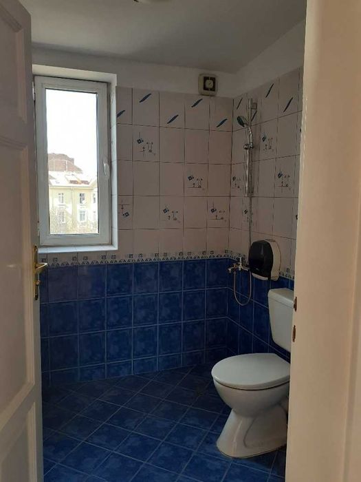 Офис в Центъра до Метрото