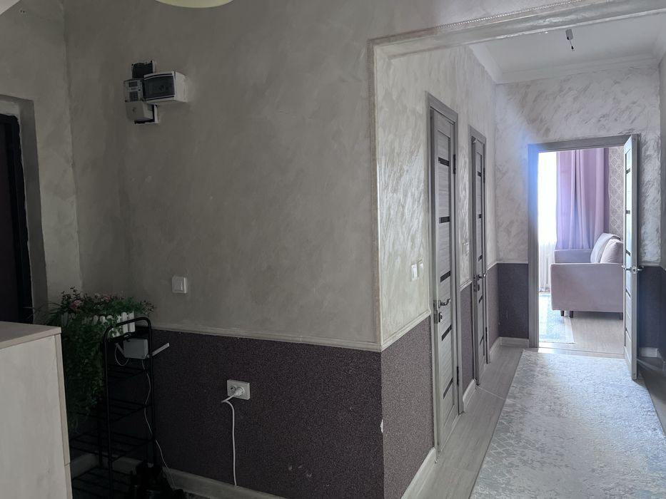 Алмагуль 23,  3 бөлмелі үй сатылады