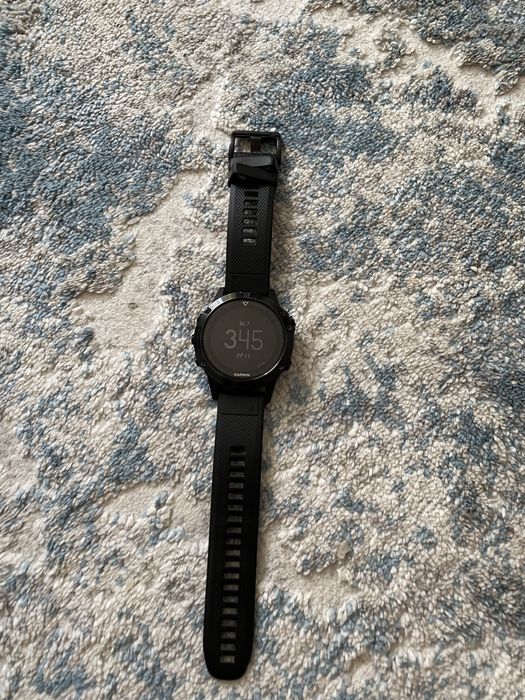 Часы Garmin fenix 5 в отличном состоянии