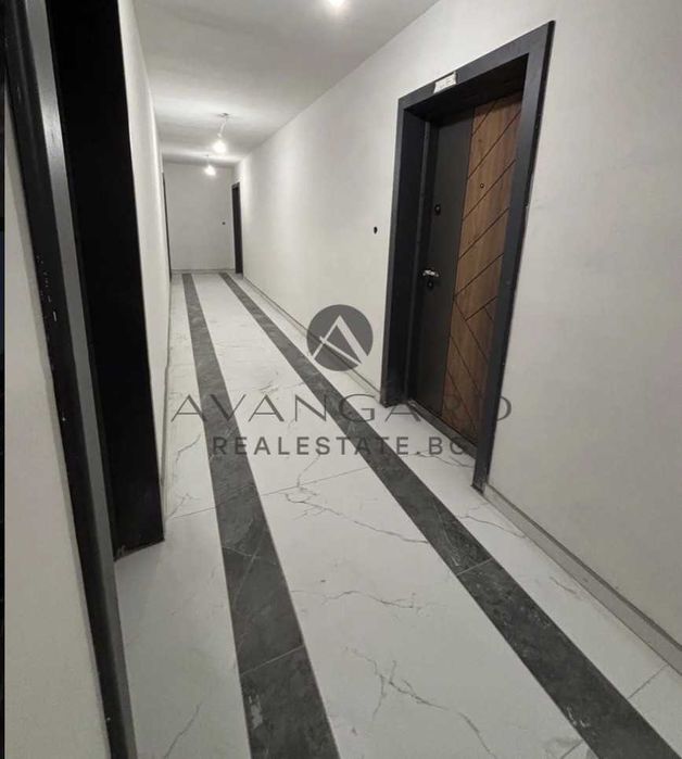 Продава се Тристаен апартамент в Пловдив, Христо Смирненски - 101 кв.м за 886 €/кв.м - Снимка #4