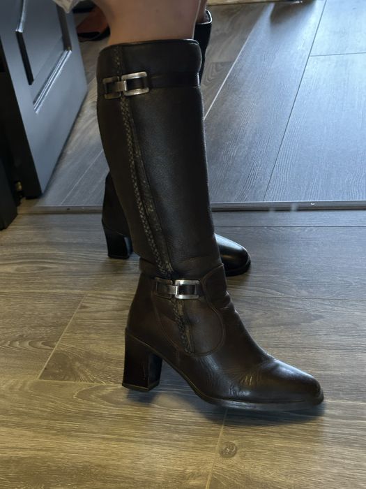 Зимние сапоги женские