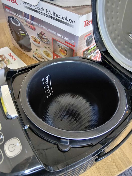 Мултикукър Tefal 16 в 1 SpheriCook RK745800