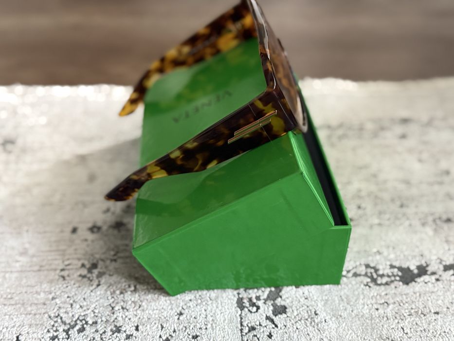 Очила bottega veneta