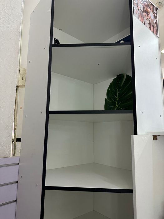 Шкафы для магазина