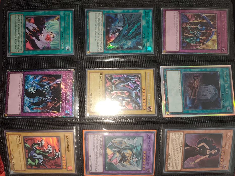 Yu gi oh холо карти за продан