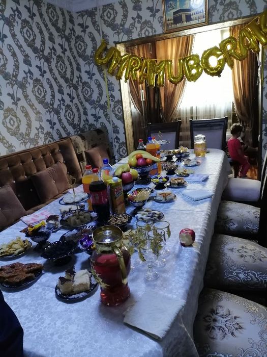 Продаётся практически новый стол!