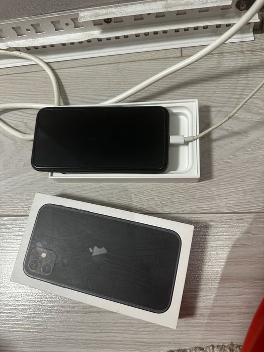 Apple айфон 11 продам
