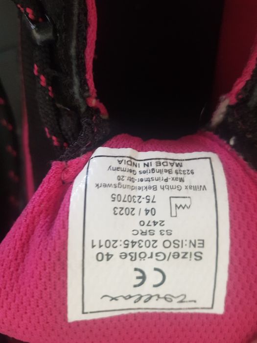 Bocanci de dama cu protectie in fata