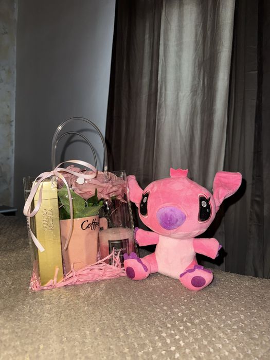 set cadou stitch roz