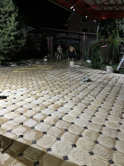 Укладка брусчатки , брусчатка плитка