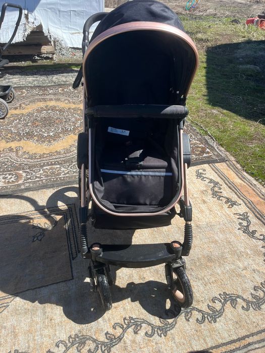 Продам детскую коляску