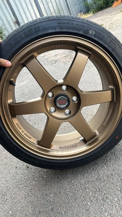 Продам резину с дисками.