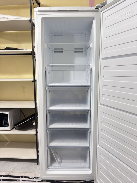 Продается морозильник Beko