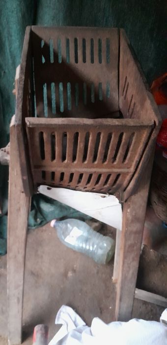 Tocatoare sfecla, radacinoase