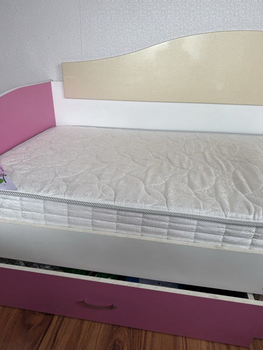 Продам кровать, есть торг