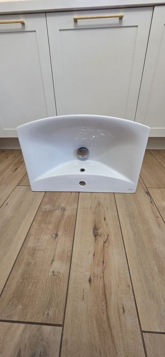 Chiuveta pentru baie Cersanit