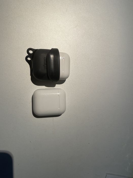 Наушники Airpods