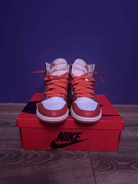 Air Jordan 1 High OG Starfish