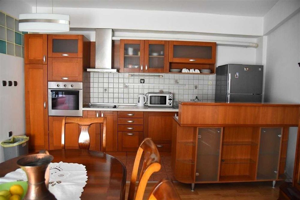 Дава се под наем Двустаен апартамент в Бургас, Лазур - 57 кв.м за 229.5 € - Снимка #3