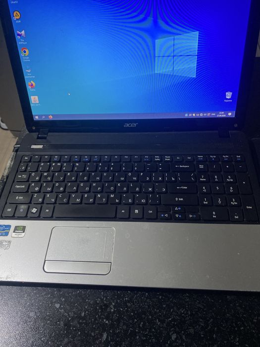 Acer ноутбук в хорошем состояние