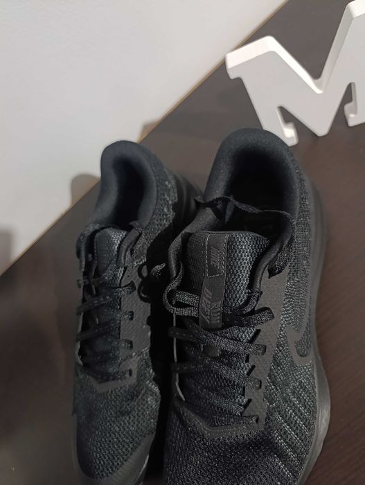 Обувки Nike Run Defu