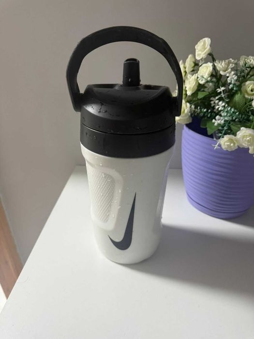 Бутылка воды Nike 2L