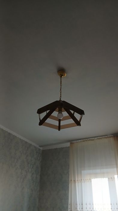 Люстра однорожковая