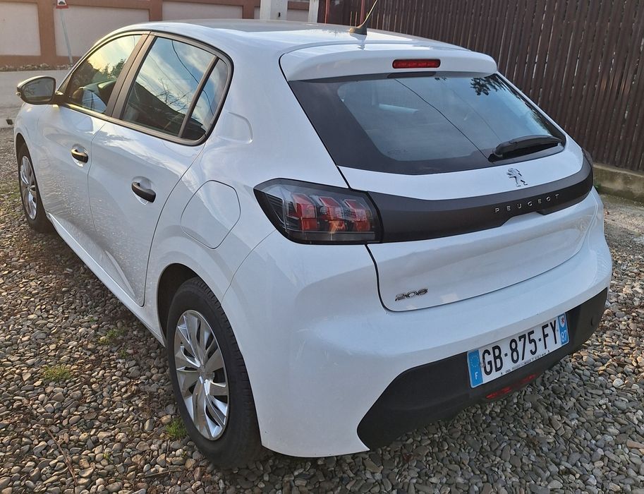 Peugeot 208 1.2 manuala