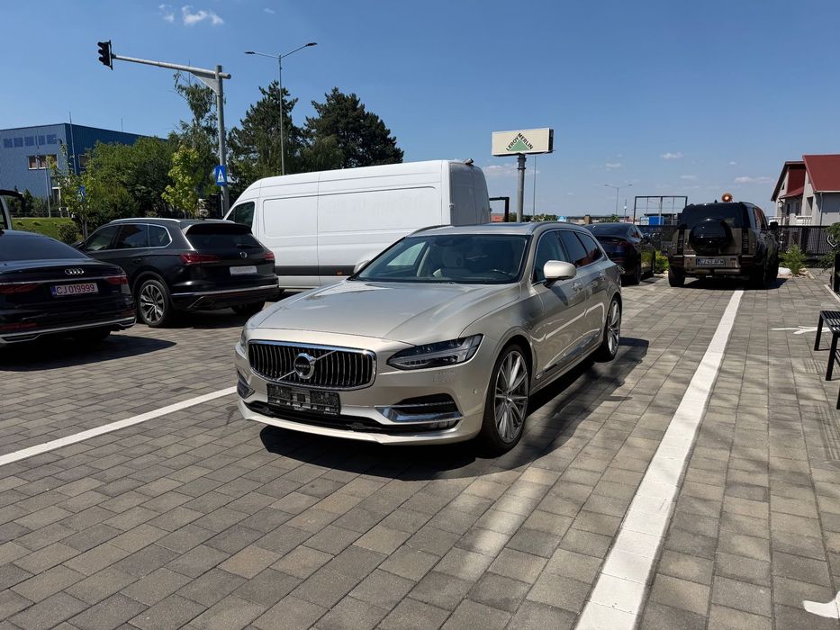 Volvo V90 Volvo V90 D5 Inscription & Polestar.     Posibilitate finantare!