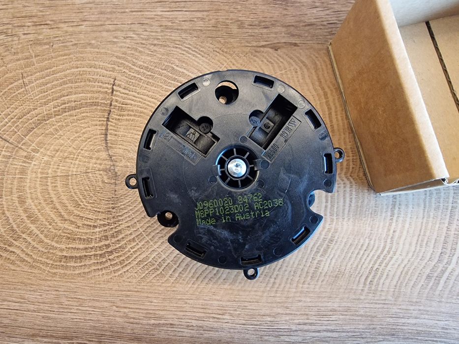 Моторче за огледало Mercedes