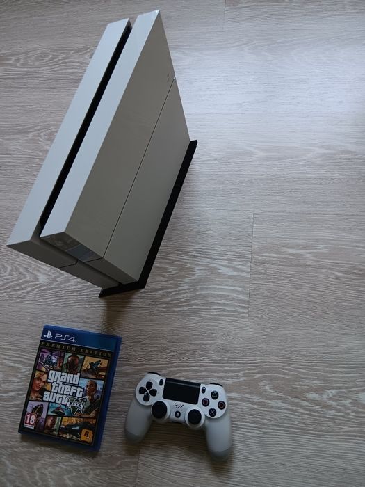 ps4 white si gta 5 playstation 4 si grand theft auto 5