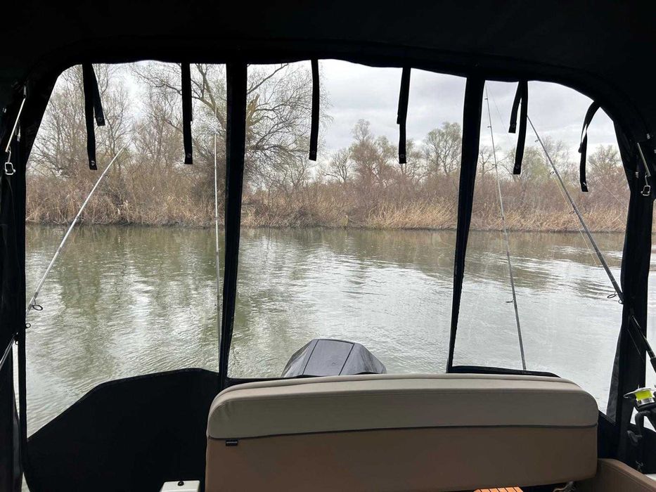 Ambarcatiune Quiksilver 675 Weekend cu Mercury 200CP an 2023