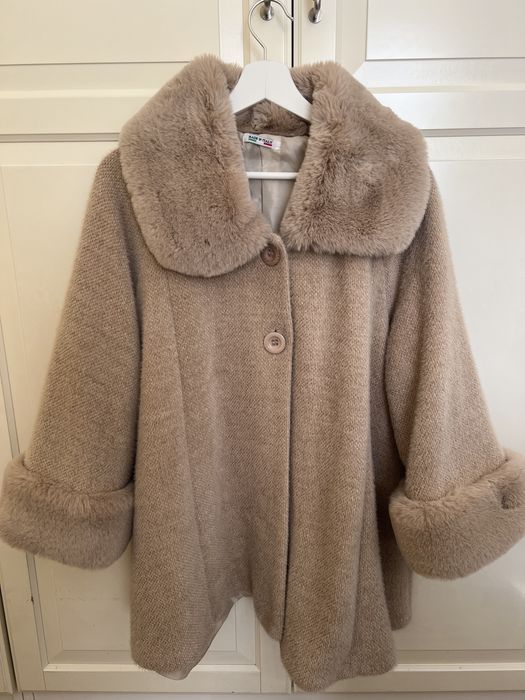 Палто в бежаво- Размер Onsize