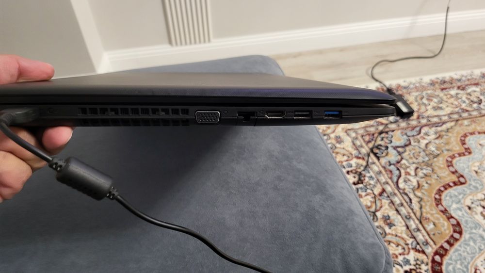 Продам ноутбук б/у