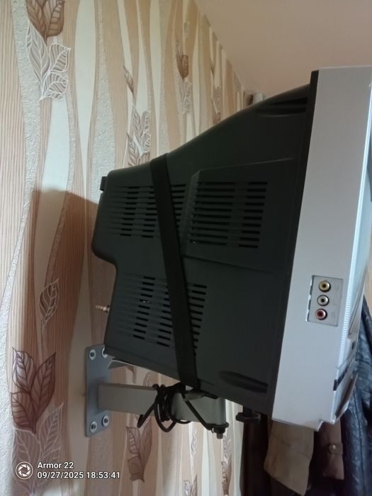 Телевизор Елите работи .